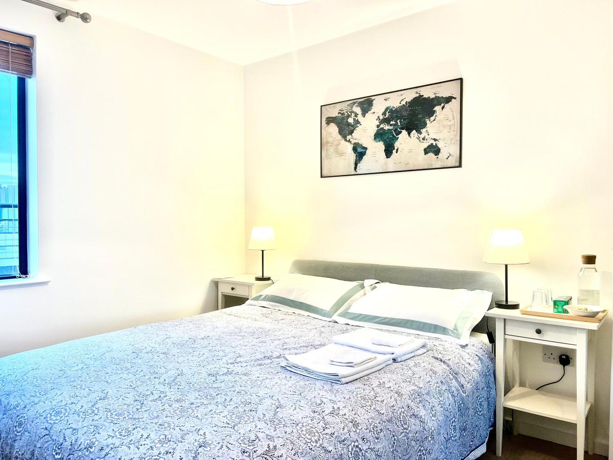 The Room King Size Bed And Private Bathroom Dublin Extérieur photo