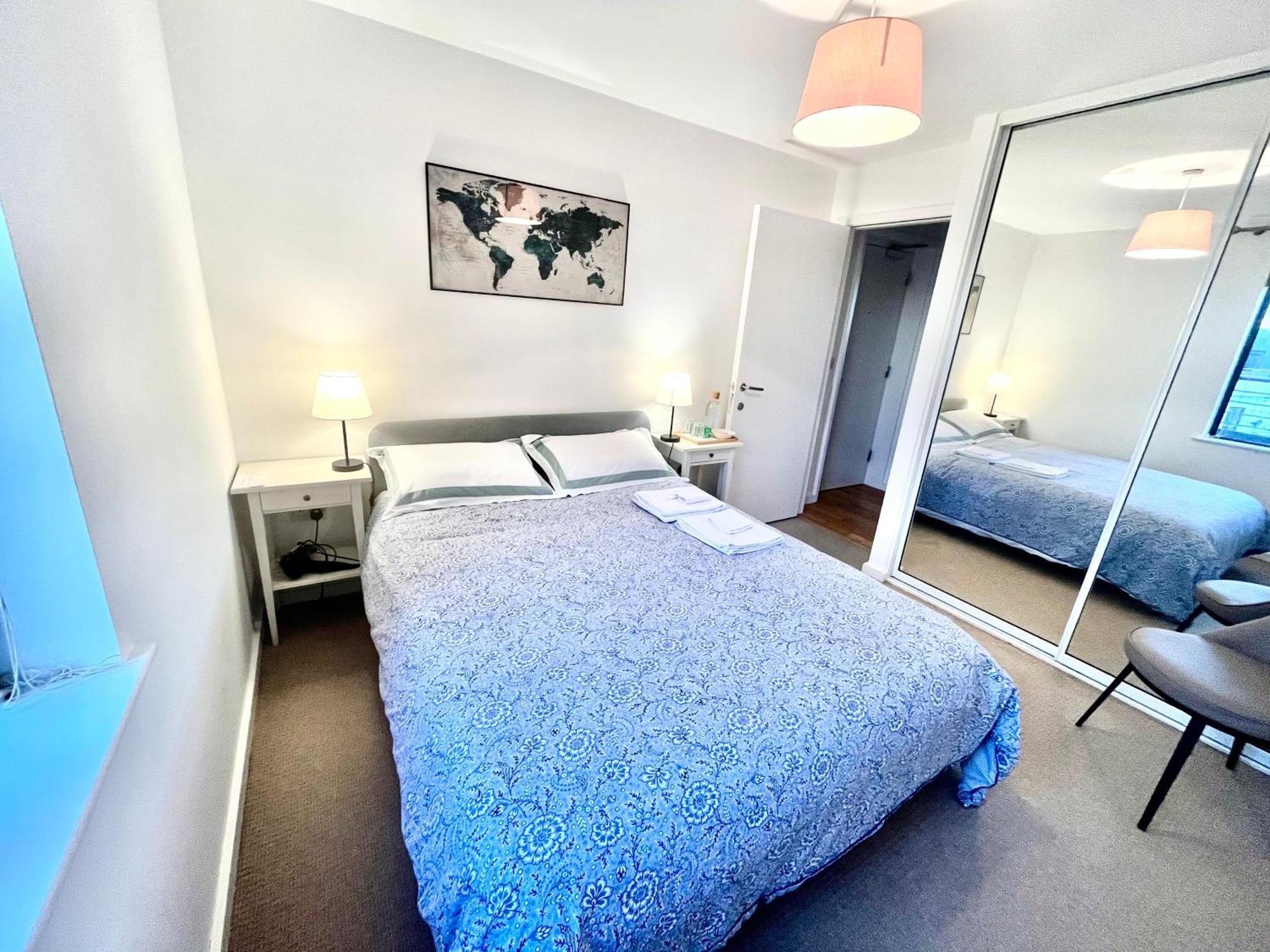 The Room King Size Bed And Private Bathroom Dublin Extérieur photo