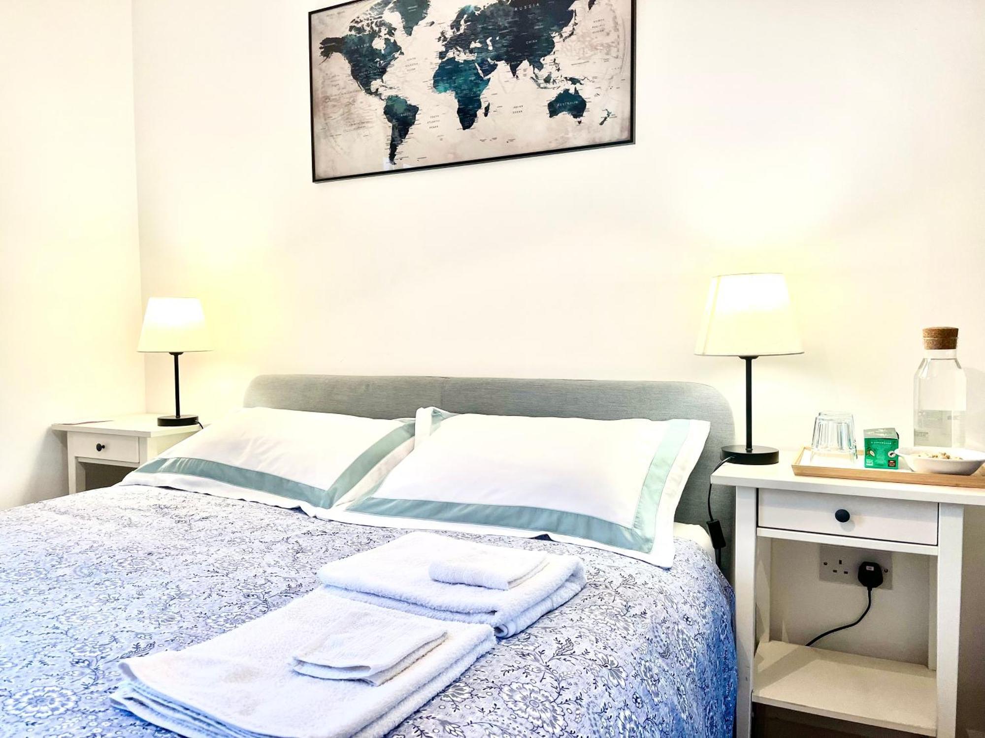 The Room King Size Bed And Private Bathroom Dublin Extérieur photo
